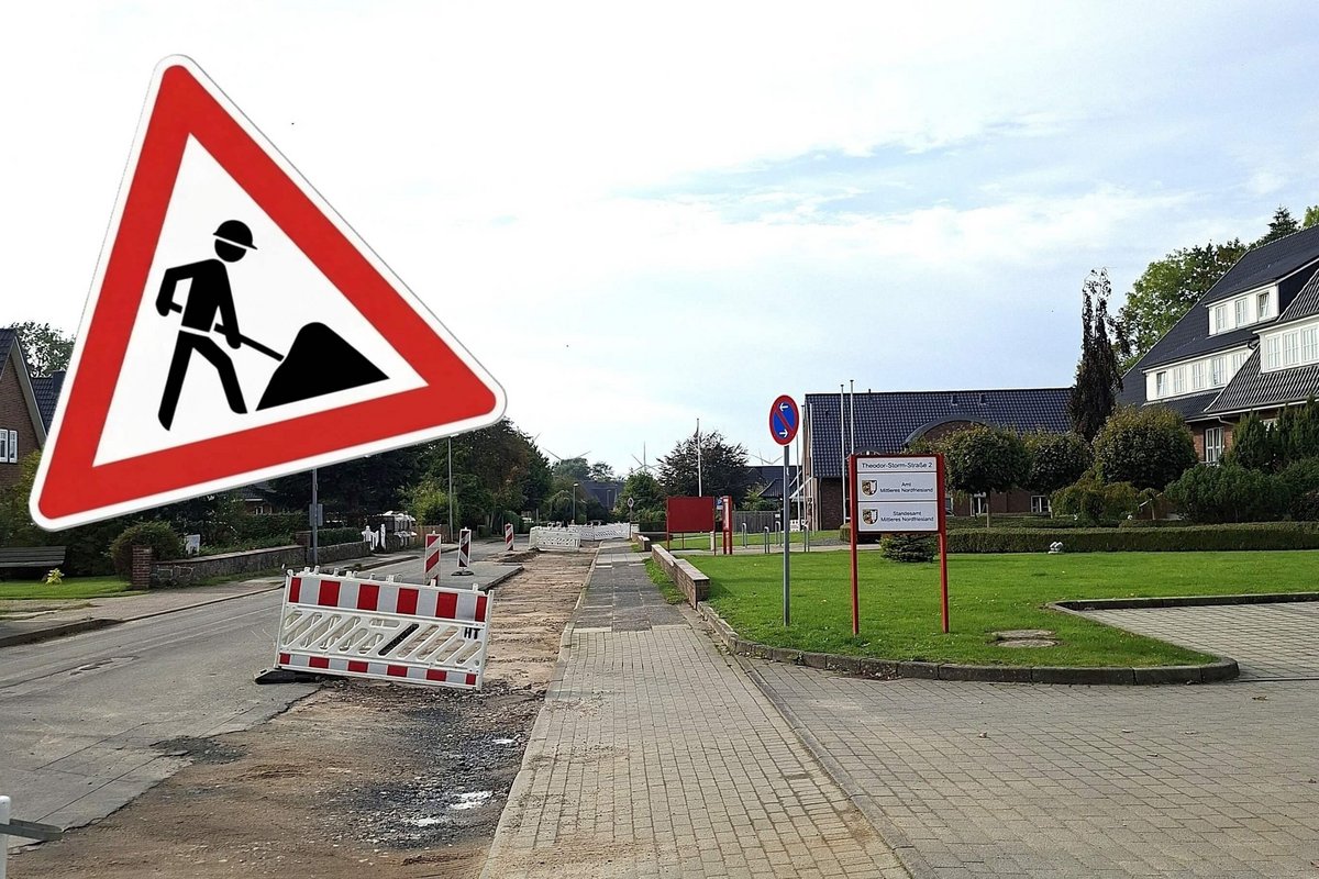 Wegen Asphaltierungsarbeiten wird die Theodor-Storm-Straße abschnittsweise vollgesperrt. Foto: Lea Matthießen Ein Warnschild, das auf eine Baustelle hinweist