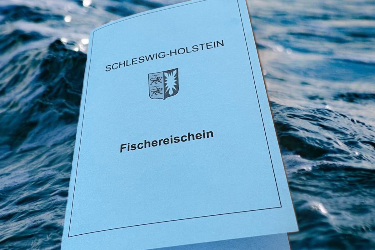 Das Deckblatt eines Fischereischeins