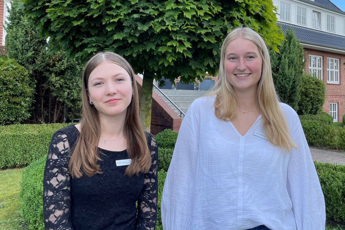 Zwei junge Frauen